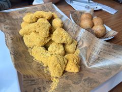 -BHC炸鸡(明洞总店)