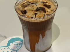 -潮一不贰·法式甜品·生日蛋糕·西式简餐(外滩店)