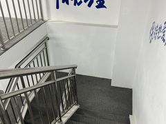 -上海体育场