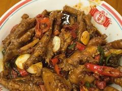 -堂瓦里·33年传统赣菜(第一街区店)