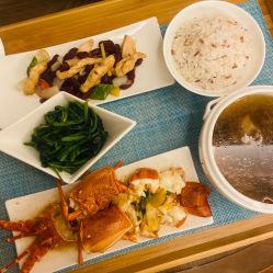点击看大图 -和伊母婴护理中心·全套房(金山店)