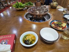 -岳记兴隆·青城腊排铜火锅(融创店)