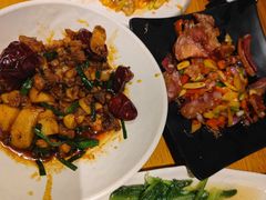 -隔壁老王·家常云南菜(花巷店)