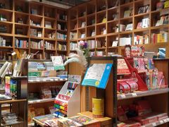 -百新书局(尚悦湾店)