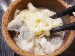 黄鱼煨面-杭州西子湖四季酒店·金沙厅