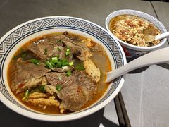 -粉吖吖·邵阳米粉(体育西路店)