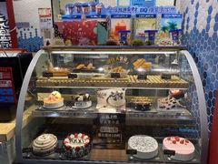 面包甜点陈列柜-DQ·蛋糕·冰淇淋(万象城店)