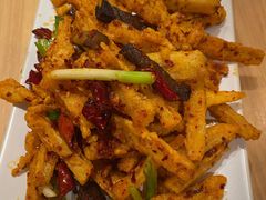 牛干巴炒藕条-云海肴·汽锅鸡·云南菜(东坝金隅店)