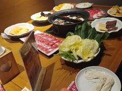 -呷哺呷哺(融创茂店)