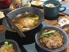 -八月美食小馆(银泰城总店)