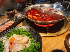 台式麻辣锅-湊湊火锅·茶憩(杭州湖滨银泰in77店)