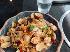 -最先生·烧烤·火锅·音乐聚会餐厅(大悦城店)