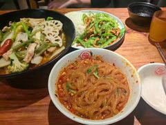 -万记麻辣烫国展总店