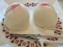 寿桃蛋黄包-东海海鲜酒家(流花店)