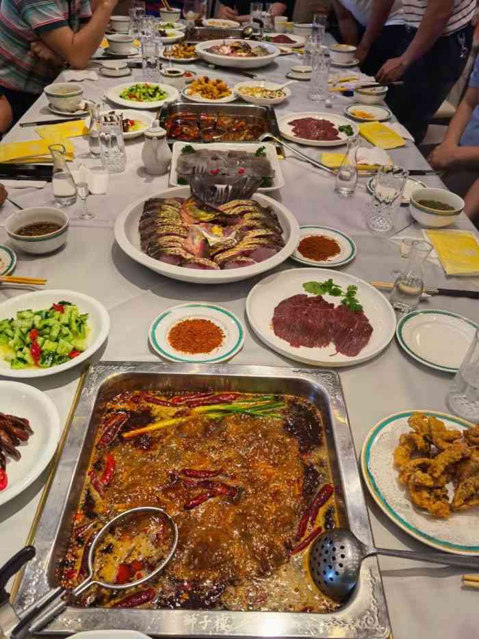 狮子楼(天顺路店)-"这什么破火锅店,居然还是连锁的,不多说了.