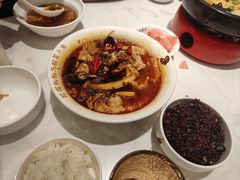 -渝是乎酸菜鱼(龙旗购物中心店)