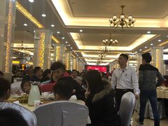 等位区-喜临门酒家(城东店)