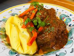 红酒炖牛肉配土豆泥-Alimentari Grande(东湖路店)