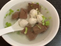 -松树干拌面店