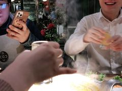 -湊湊火锅·茶憩(杭州湖滨银泰in77店)