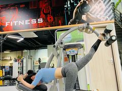 -享受健身·美体塑形馆