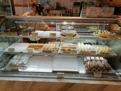 面包甜点陈列柜-老大昌(淮海中路店)