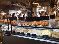 面包甜点陈列柜-仙峰天然面包(迎宾路店)