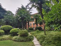 -上海外国语大学(虹口校区)