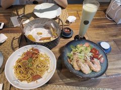 -花十悦·鲜花咖啡餐厅(振业城一期店)