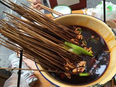 -拈签一笑黄牛肉辣卤串串