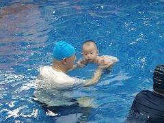 -Swim斯卫姆国际儿童游泳中心(红博中央公园店)