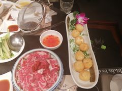 酥炸墨鱼丸-大红袍火锅料理(尖沙咀店)