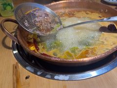 -洱火云南酸菜牛肉火锅(石景山当代商城店)