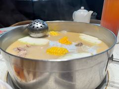 -肥仔文澳门猪骨煲(南京西路店)