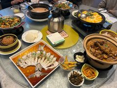-莲餐厅·湖北菜·潜江小龙虾店(愚园路店)