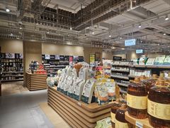 -七鲜超市(瑞虹天地太阳宫店)