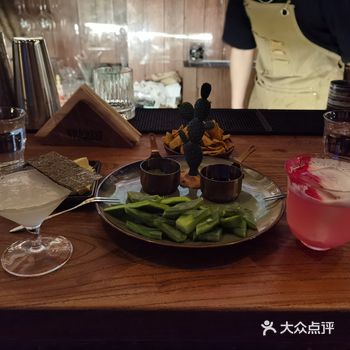 一进门西部牛仔风格立显，牛肉，左轮，牛仔帽，捕梦网