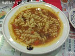 早餐套里的蕃茄牛肉意粉-翠华餐厅