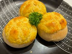 酥皮叉烧包-白天鹅宾馆-玉堂春暖餐厅