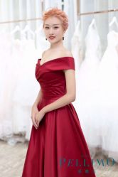 -派丽莫Pellimo原创设计婚纱品牌