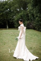 点击看大图 -Renee芮亦婚纱
