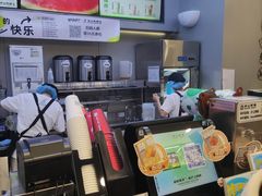 -沪上阿姨·精选茶饮(扬帆小区店)