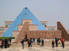 -上海市龙华烈士陵园