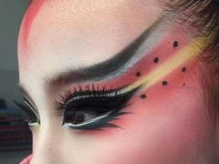 -艺采红鹰职业培训学校