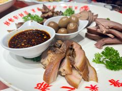 -鱼满舱.地标海鲜.正宗鲁菜(金沙滩店)