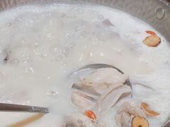 -捞王锅物料理(上海世茂广场店)