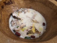 -滇香肴·云南菜蒸汽石锅鱼(云南北路店)