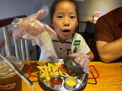 -Thanks美式餐厅(汉堡咖啡店)