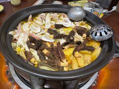 -菌之家·专业纯野生菌火锅·特色炒菌