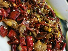 辣子肥肠-江湖黑大兔(杨家坪店)